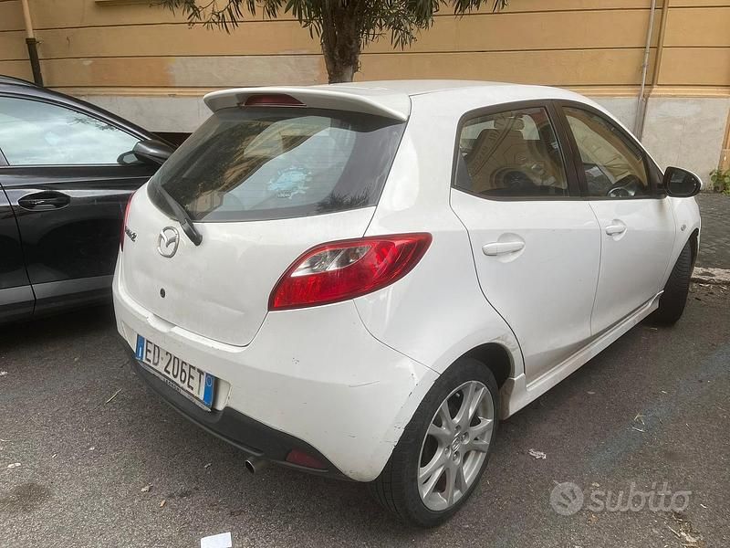 Usata Mazda 2 Inclusive 2010 Utilitaria