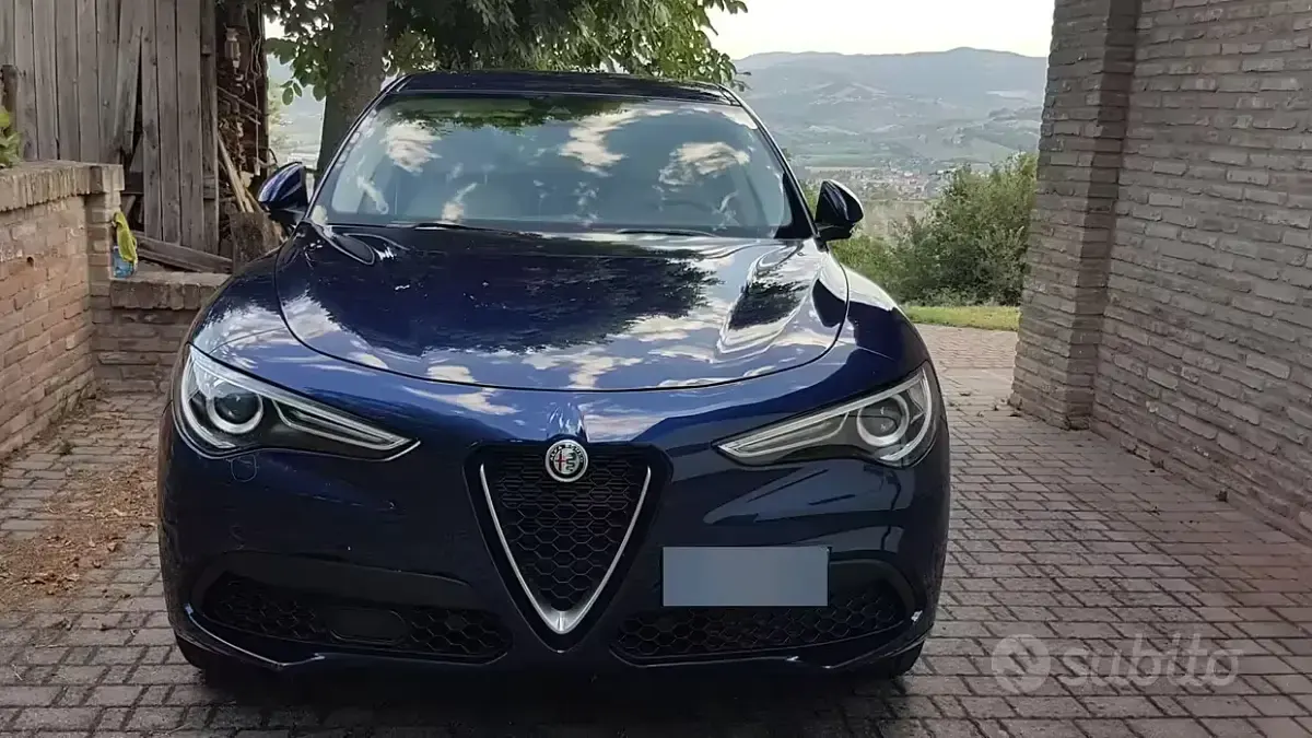 Usata Alfa Romeo Stelvio Super 280 CV (205 kW) 2021 Bluazzurro SUV