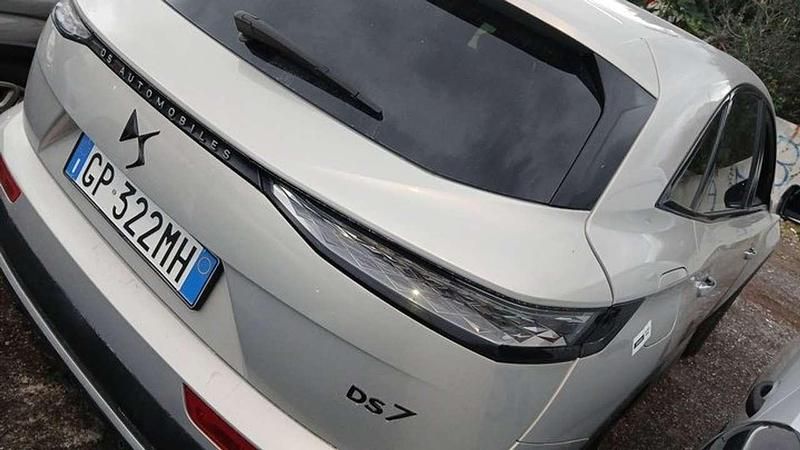 Usata DS Automobiles DS7 Crossback Performance 131 CV (96 kW) 2023 Argento SUV