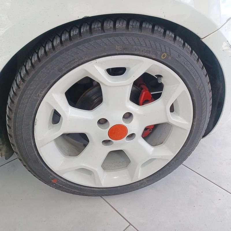 Usata Ford Ka 69 CV (50 kW) 2010 Bianco Utilitaria