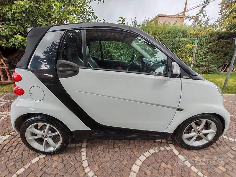 Usata Smart ForTwo Cabrio Pulse 71 CV (52 kW) 2011 Cabrio
