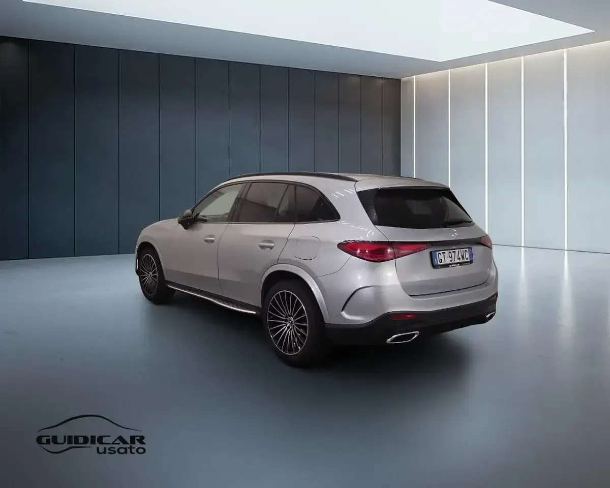 Usata Mercedes GLC300de Advanced 197 CV (144 kW) 2024 Argento metallizzato SUV
