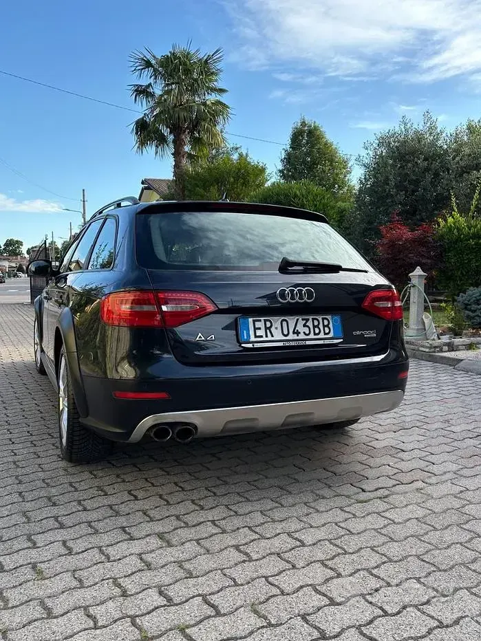 Usata Audi A4 Allroad 177 CV (130 kW) 2013 Bluazzurro Station wagon