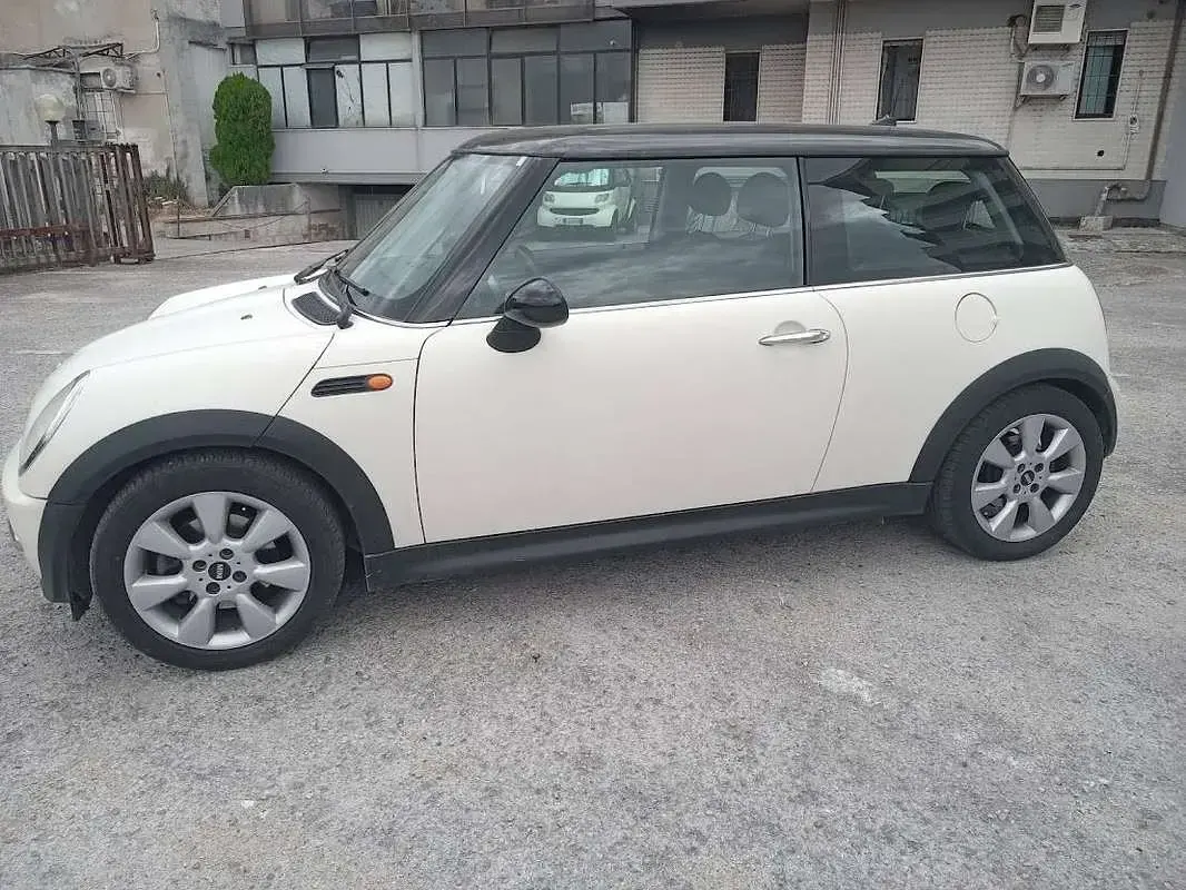 Usata Mini One D 75 CV (55 kW) 2005 Utilitaria