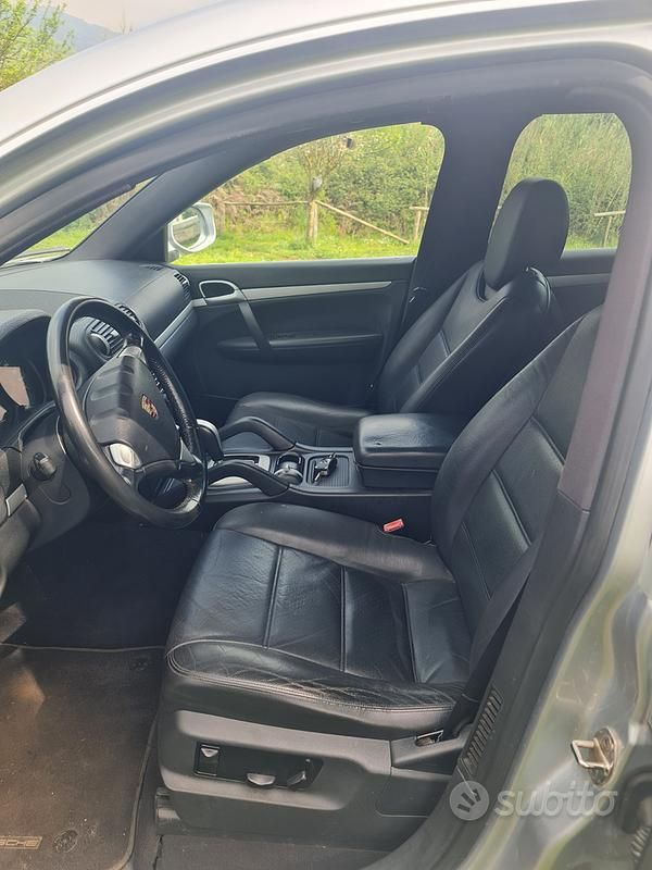 Usata Porsche Cayenne 239 CV (175 kW) 2009 Argento SUV