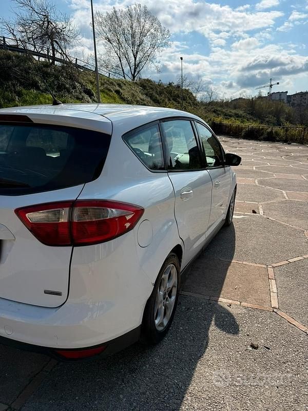 Usata Ford C-MAX 95 CV (69 kW) 2012 Bianco Monovolume
