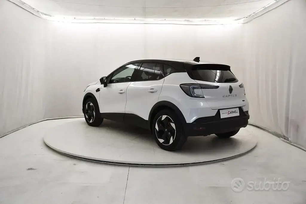 Usata Renault Captur Techno 91 CV (66 kW) 2025 Bianco SUV