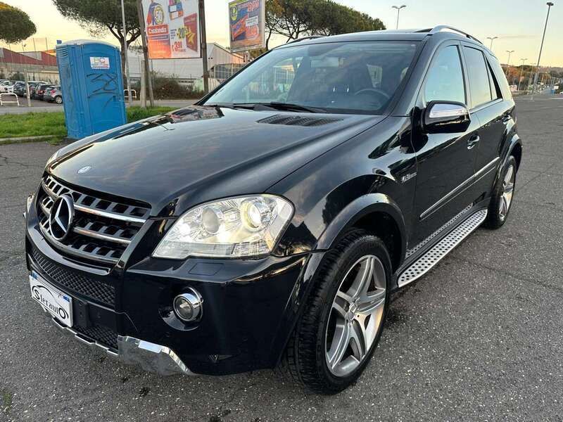 Nero Usata 2009 Mercedes ML63 AMG AMG SUV | 33.500 € - Immagine 1/4