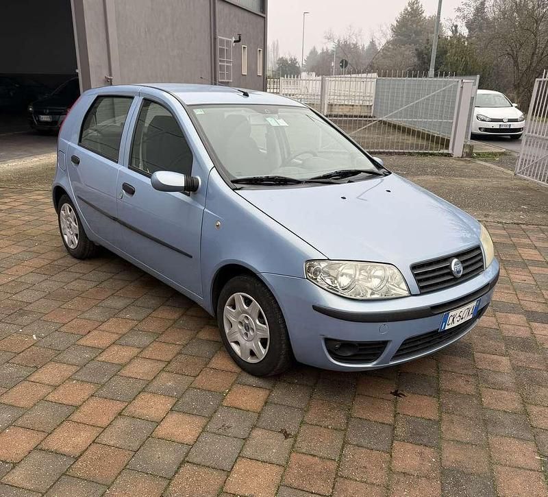 Usata Fiat Punto Dynamic 69 CV (50 kW) 2003 Other Utilitaria