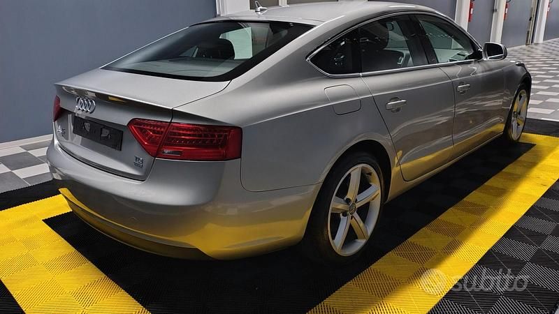 Usata Audi A5 177 CV (130 kW) 2014 Grigio Coupé
