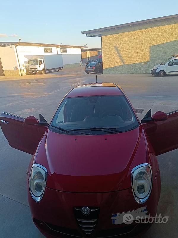 Usata Alfa Romeo MiTo 95 CV (69 kW) 2010 Rosso Utilitaria
