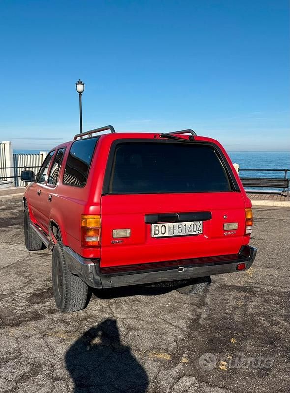 Begagnad Toyota 4 Runner 143 HK (105 kW) 1991 Röd SUV