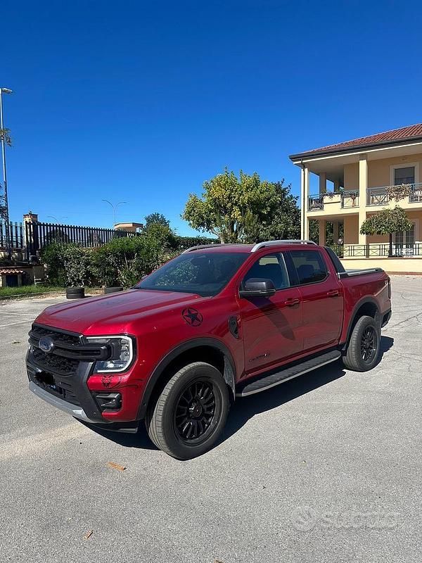Usata Ford Ranger Wildtrack 241 CV (177 kW) 2023 Rosso Pick-up