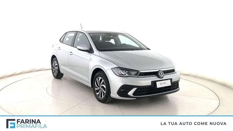 Usata VW Polo Life 80 CV (58 kW) 2023 Grigio chiaro Berlina