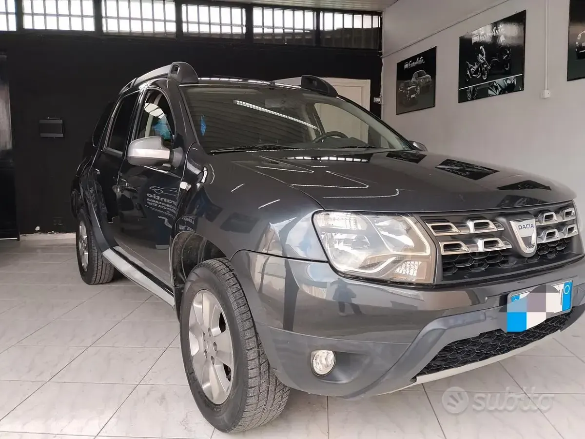 Usata Dacia Duster 109 CV (80 kW) 2015 Grigio SUV