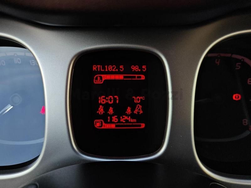 Usata Fiat Panda Cross Cross 90 CV (66 kW) 2016 Verde Utilitaria