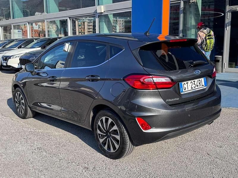 Usata Ford Fiesta Titanium 75 CV (55 kW) 2024 Grigio Berlina