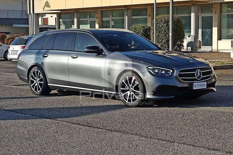 Usata Mercedes E220 194 CV (142 kW) 2022 Grigio Station wagon