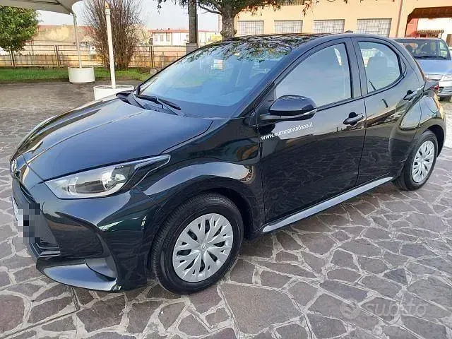 Usata Mazda 2 92 CV (67 kW) 2023 Nero Utilitaria