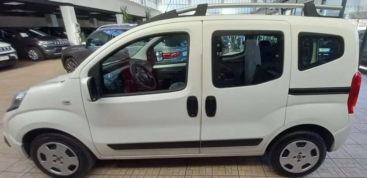 Usata Fiat Fiorino Trekking 95 CV (69 kW) 2021 Bianco Monovolume