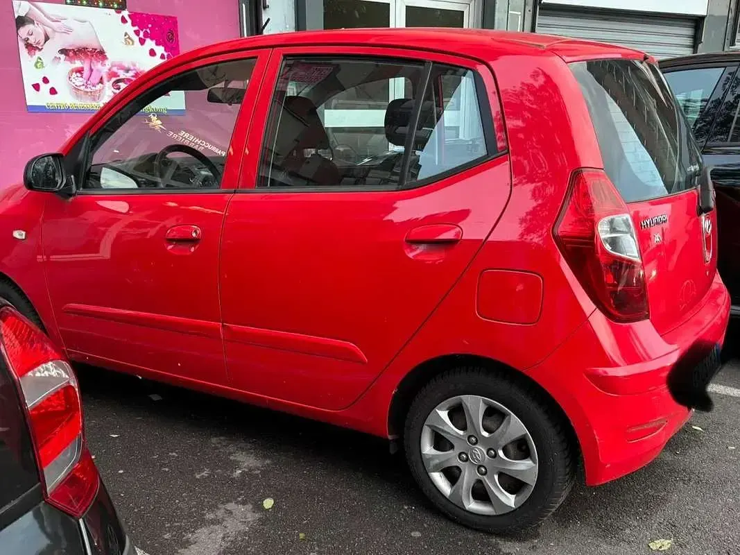 Usata Hyundai i10 Classic 69 CV (50 kW) 2012 Rosso Utilitaria