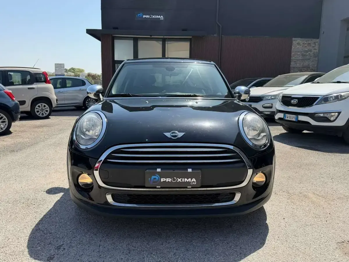 Usata Mini One D Business 95 CV (69 kW) 2016 Nero Utilitaria
