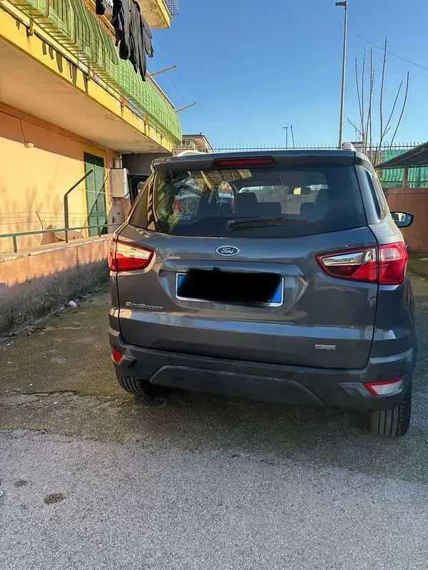 Usata Ford Ecosport Sport 125 CV (91 kW) 2016 Grigio SUV