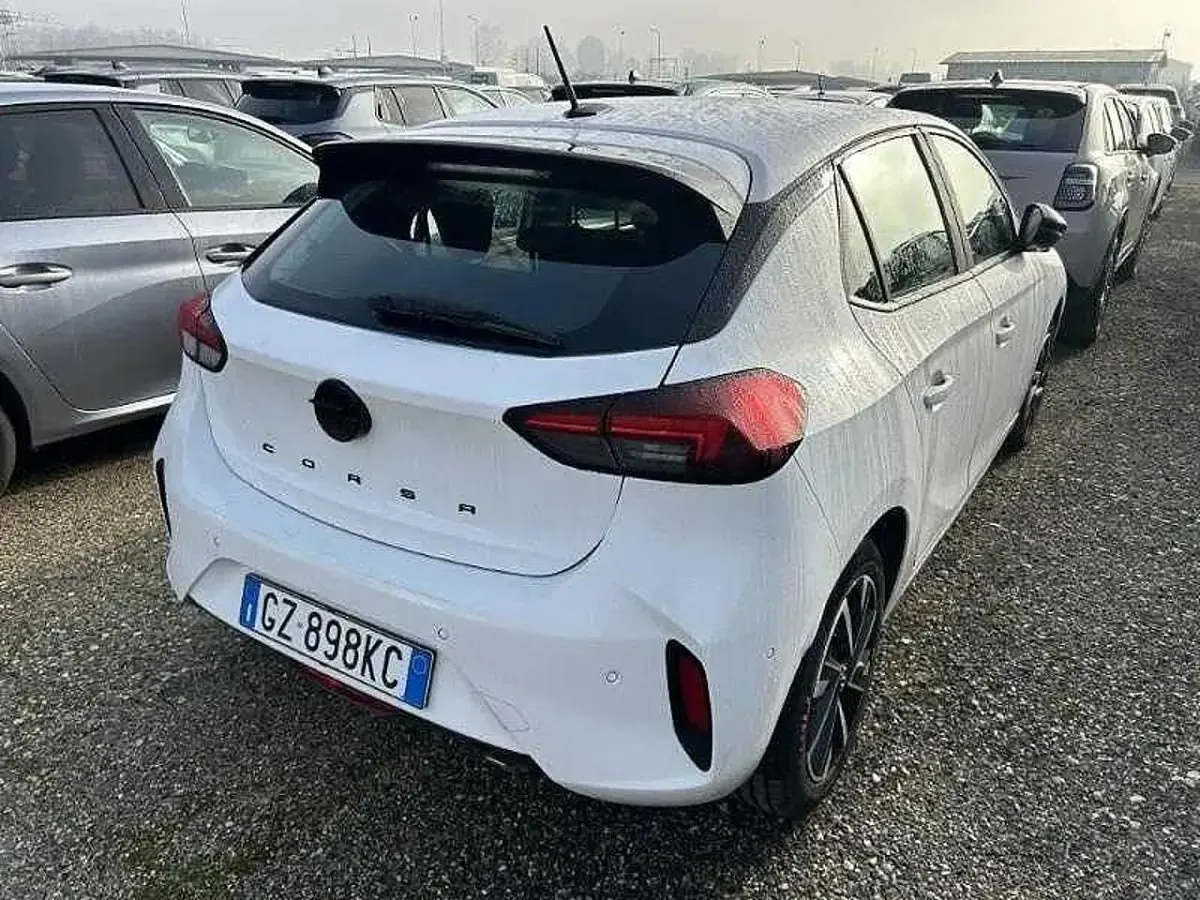 Usata Opel Corsa S 101 CV (74 kW) 2025 Bianco Utilitaria