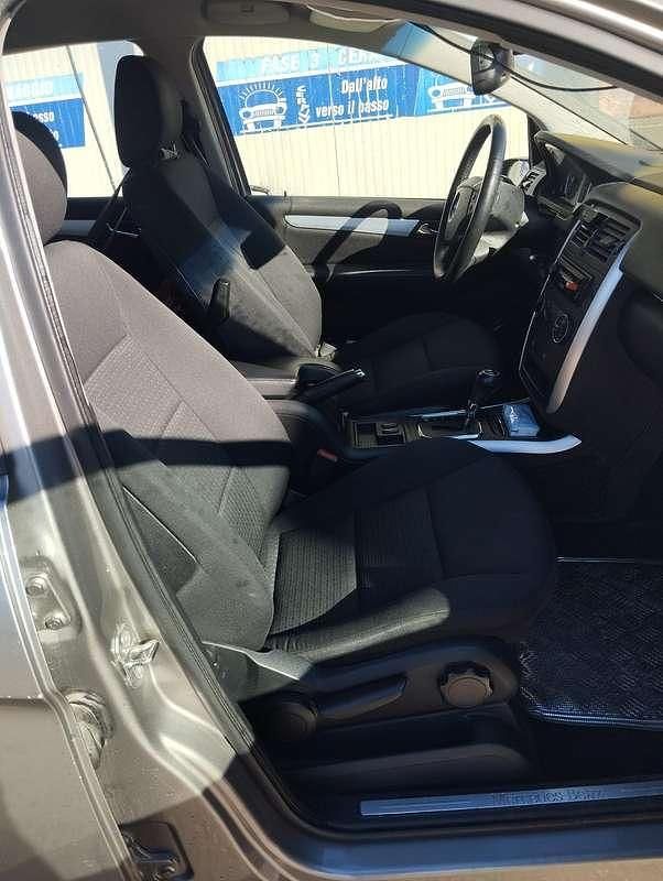 Usata Mercedes 200 140 CV (102 kW) 2008 Argento Monovolume