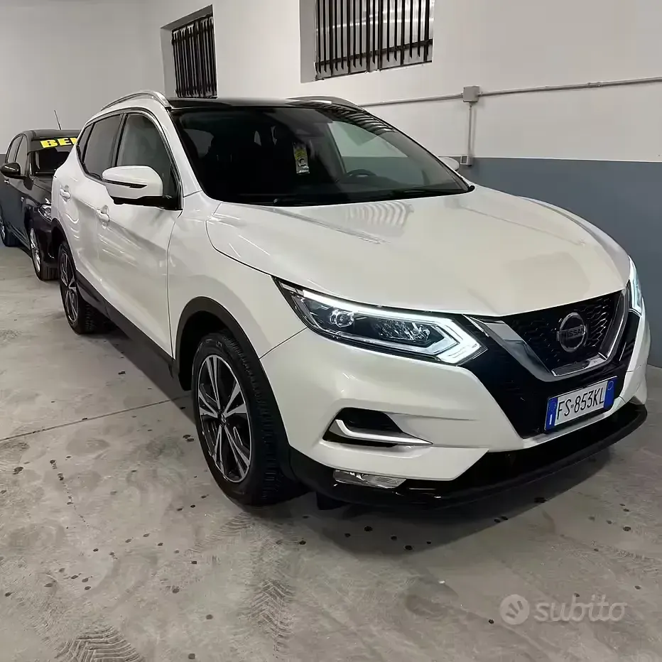 Usata Nissan Qashqai Tekna 116 CV (85 kW) 2018 Bianco SUV
