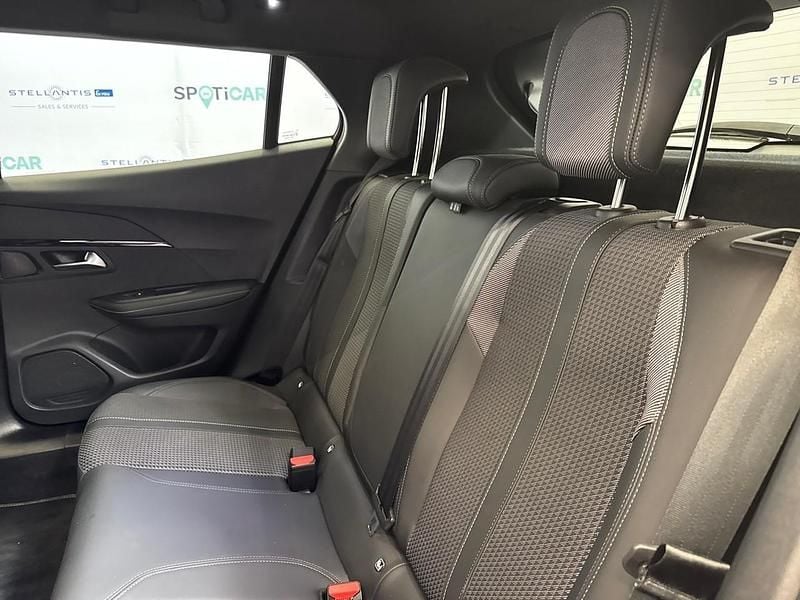 Usata Peugeot 2008 GT 131 CV (96 kW) 2023 Rosso SUV