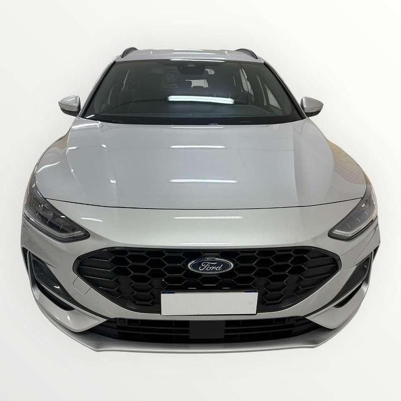 Usata Ford Focus ST-Line 155 CV (114 kW) 2023 Argento Station wagon