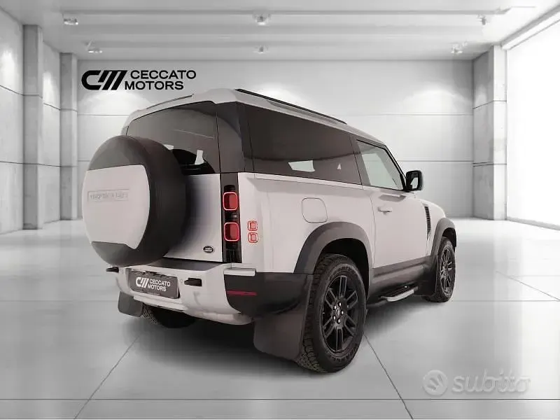 Usata Land Rover Defender 249 CV (183 kW) 2021 Grigio SUV