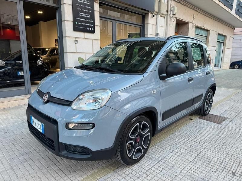Usata Fiat Panda Cross Cross 70 CV (51 kW) 2022 Grigio Utilitaria