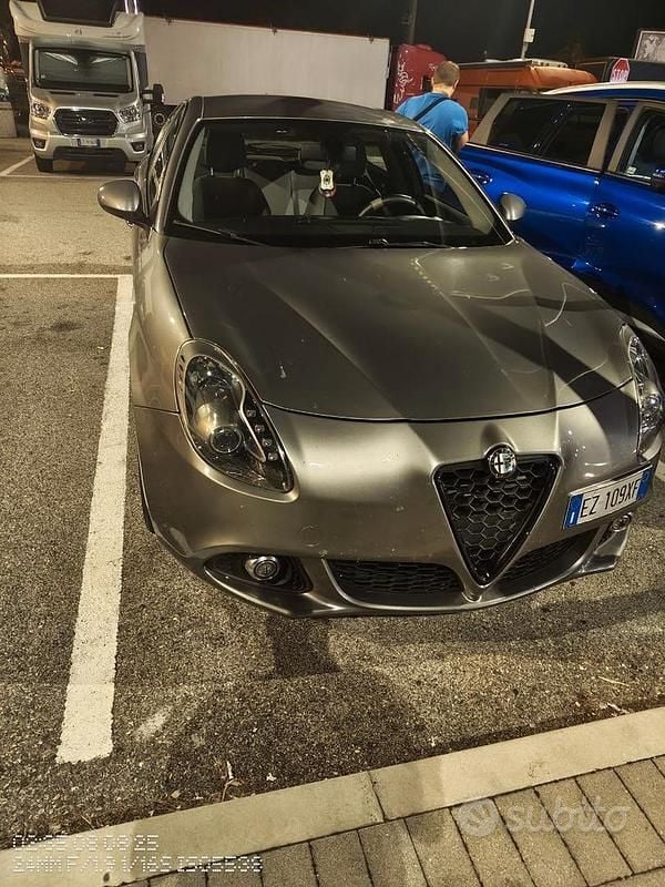 Usata Alfa Romeo Giulietta Exclusive 105 CV (77 kW) 2015 Berlina
