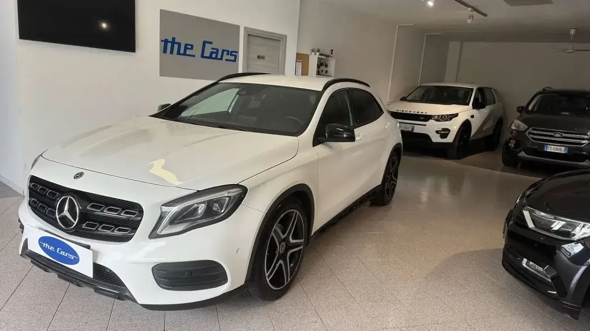 Usata Mercedes GLA200 Premium 136 CV (100 kW) 2019 Bianco SUV