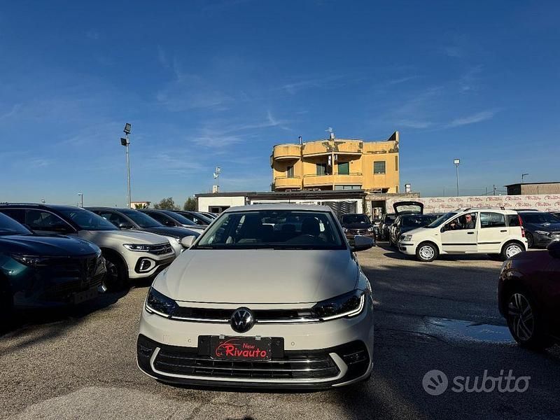 Usata VW Polo Style 95 CV (69 kW) 2023 Beige Utilitaria