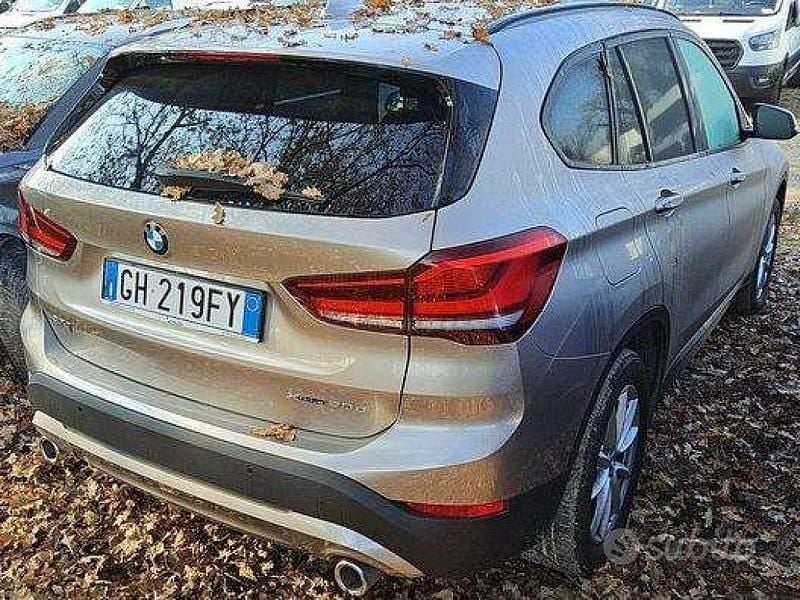 Usata BMW X1 Advantage 190 CV (139 kW) 2021 Beige SUV