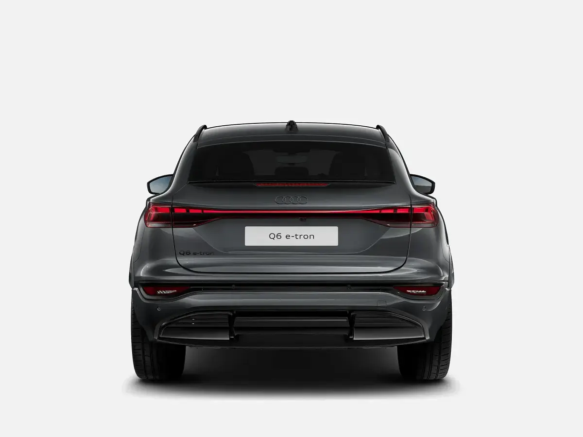 Nuova Audi Q6 Sportback e-tron S-Line 119 kW (163 CV) 2026 Grigio daytona perla SUV