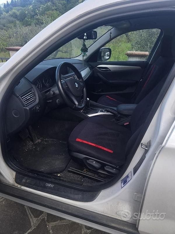 Usata BMW 118 143 CV (105 kW) 2012 Bianco Utilitaria