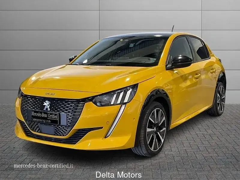 Usata Peugeot 208 GT 131 CV (96 kW) 2021 Utilitaria