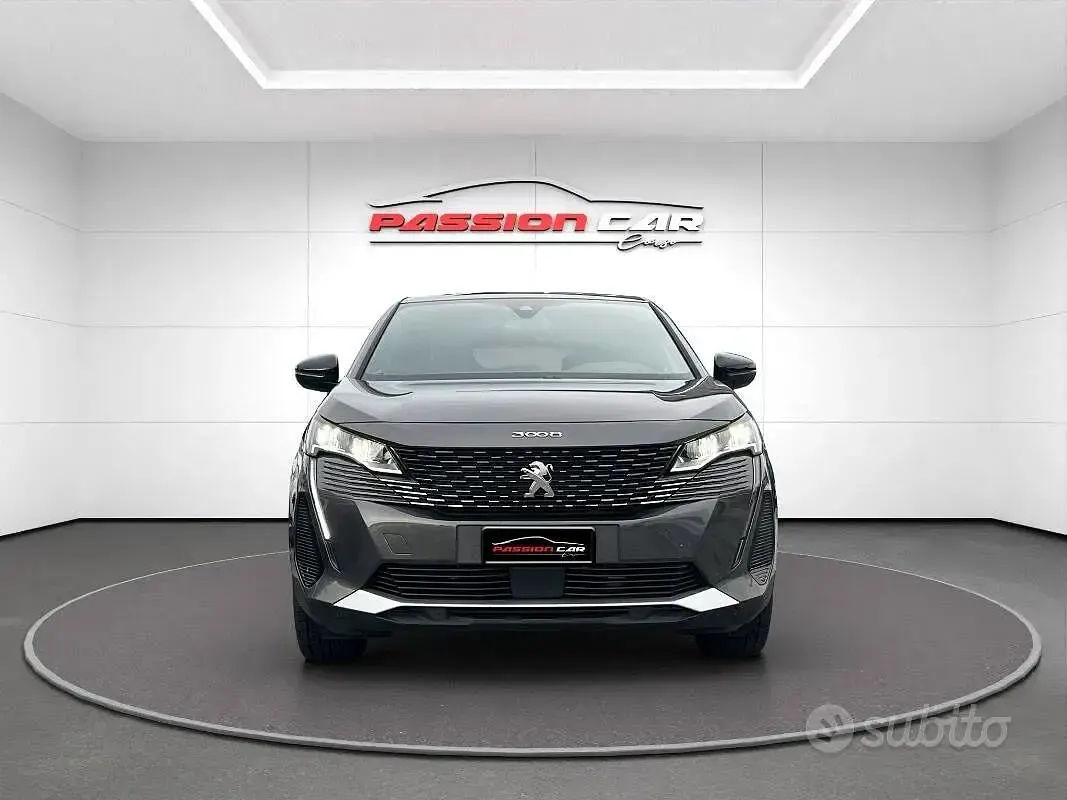 Usata Peugeot 3008 Allure 300 CV (220 kW) 2023 Grigio SUV