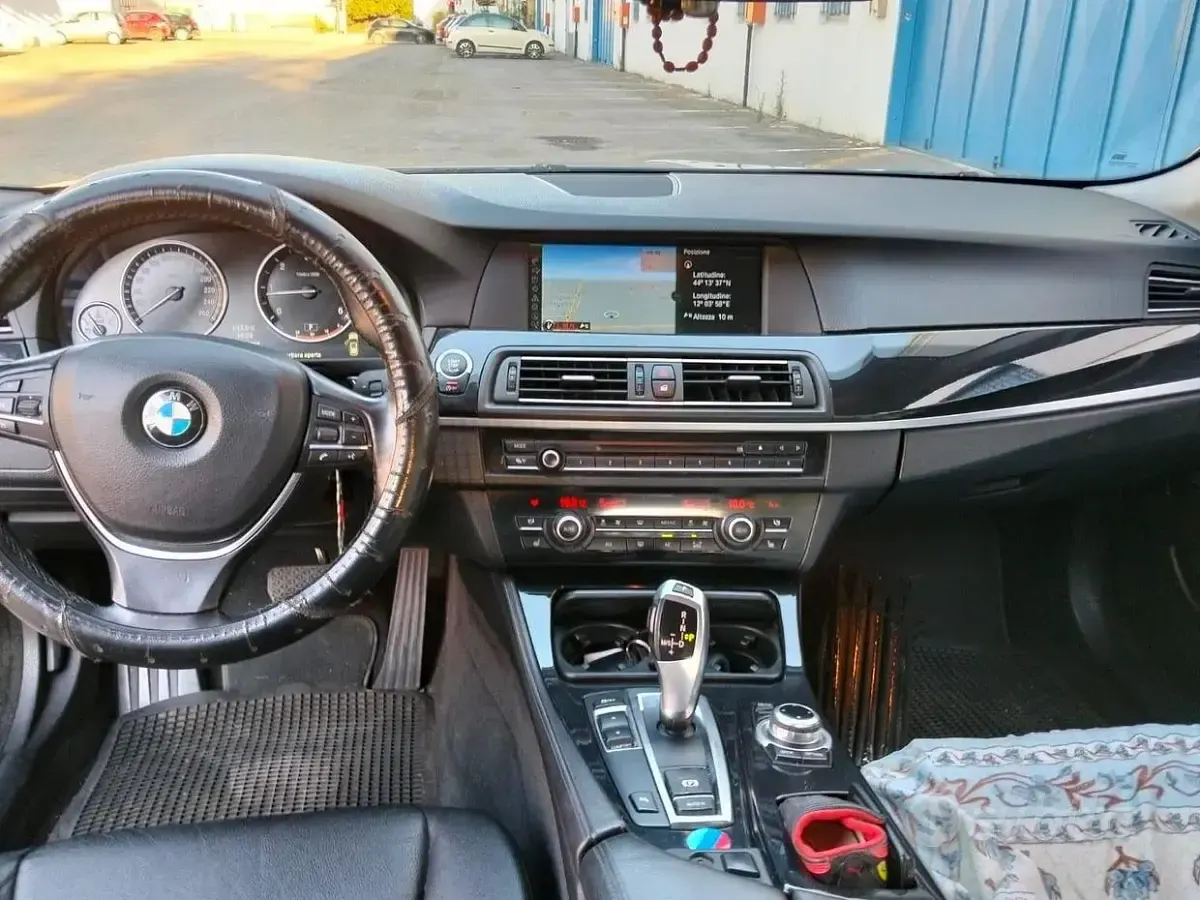 Usata BMW 525 218 CV (160 kW) 2013 Bluazzurro Station wagon