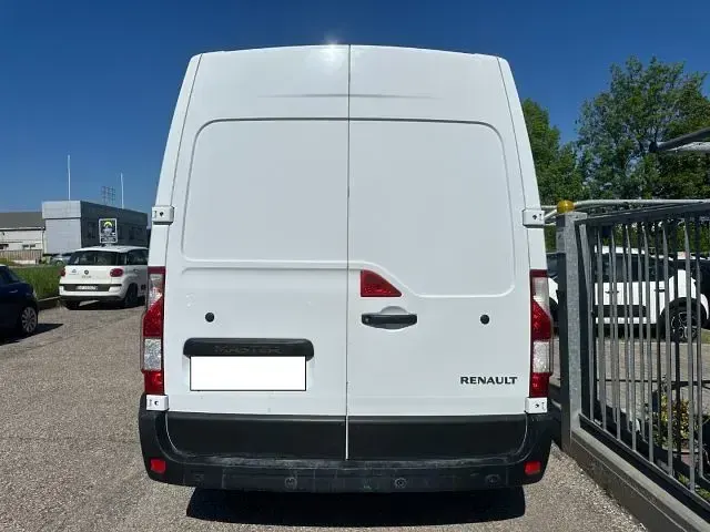 Usata Renault Master 150 CV (110 kW) 2021 Bianco Monovolume