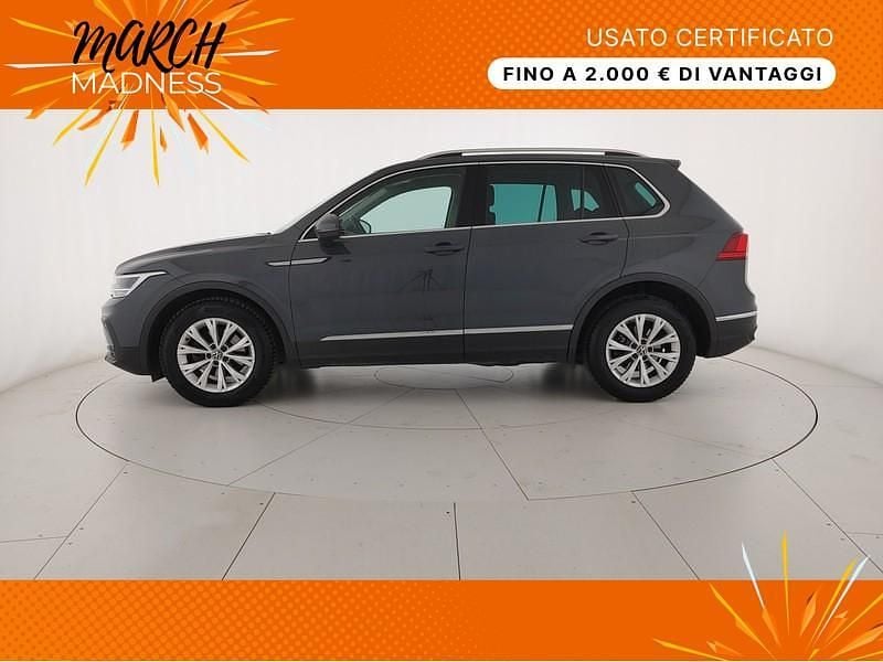 Usata VW Tiguan Life 150 CV (110 kW) 2022 Dolphin grey metallizzato SUV