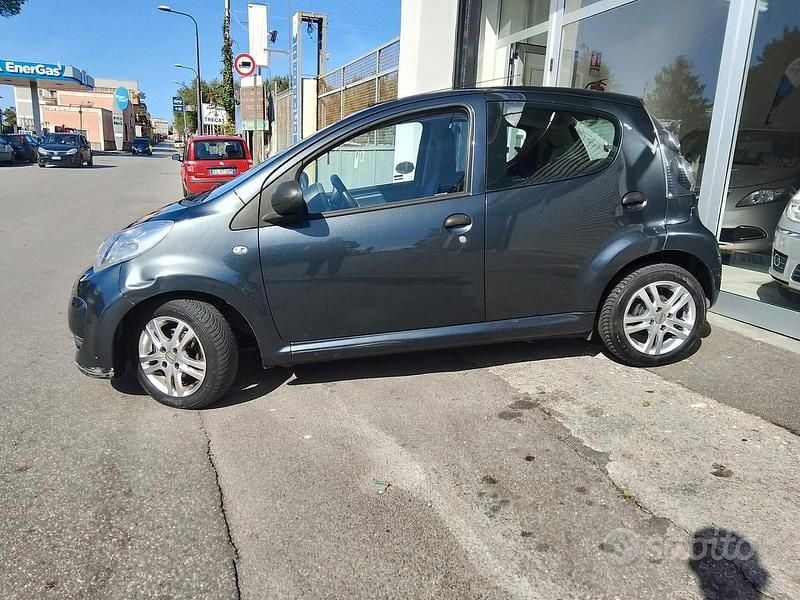 Usata Citroën C1 Attraction 68 CV (50 kW) 2011 Nero Utilitaria