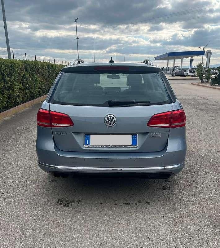 Begagnad VW Passat Highline 140 HK (102 kW) 2011 Kombi