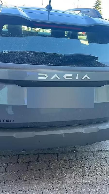 Usata Dacia Duster 100 CV (73 kW) 2025 Grigio Station wagon