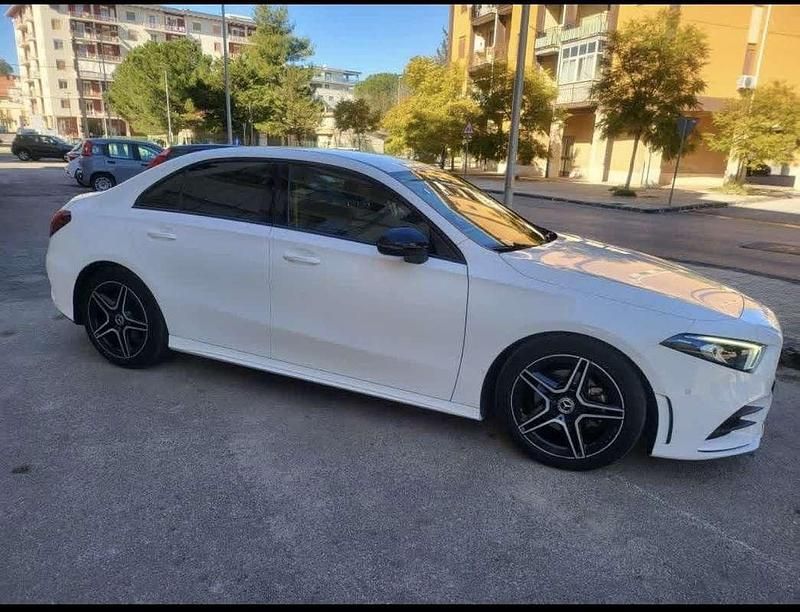 Usata Mercedes A180 Premium 116 CV (85 kW) 2020 Berlina