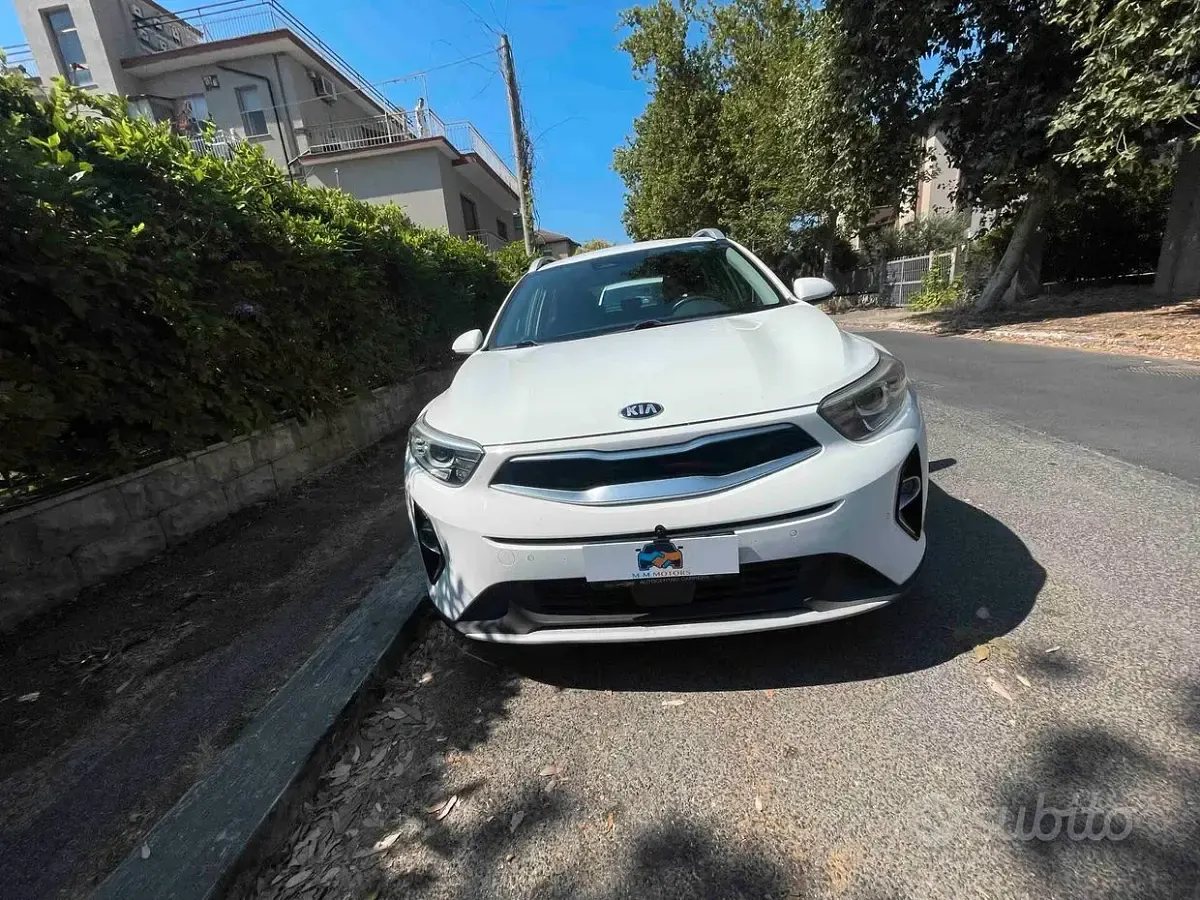 Usata Kia Stonic Style 78 CV (57 kW) 2026 Bianco SUV